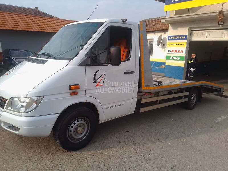 Mercedes Benz sprinter