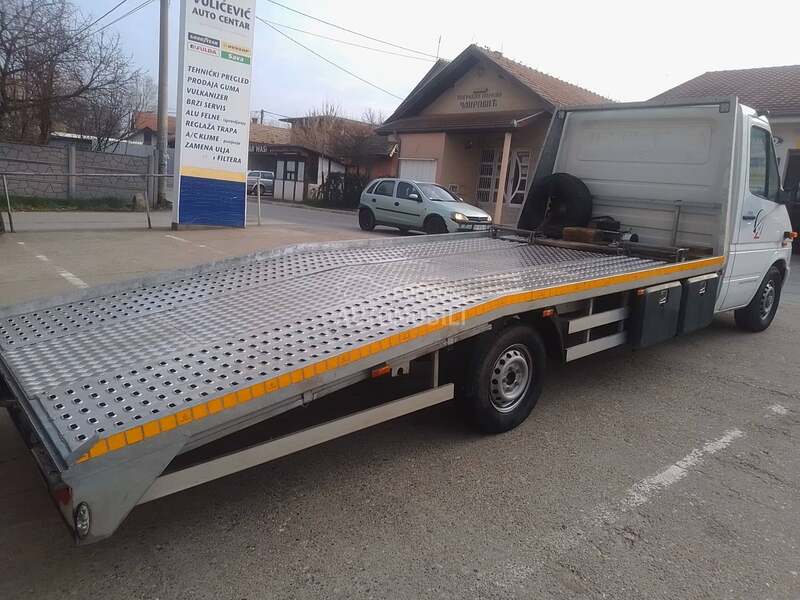 Mercedes Benz sprinter