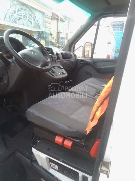Mercedes Benz sprinter