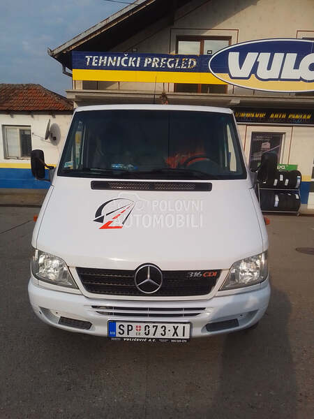 Mercedes Benz sprinter