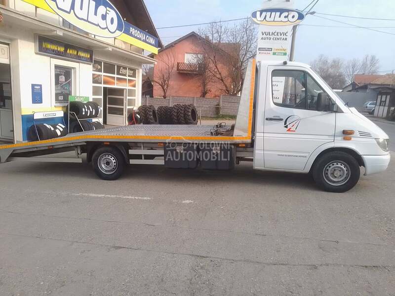 Mercedes Benz sprinter