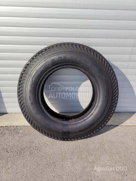 Ostalo 8.25/ R20