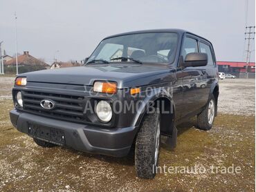 Lada Niva 1.7 I 4X4 URBAN