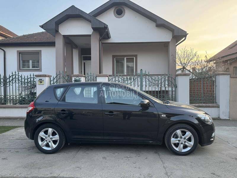 Kia cee`d 1.4