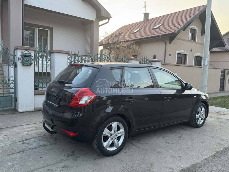 Kia cee`d 1.4