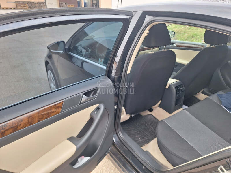 Volkswagen Jetta 