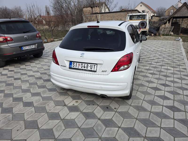 Peugeot 207 