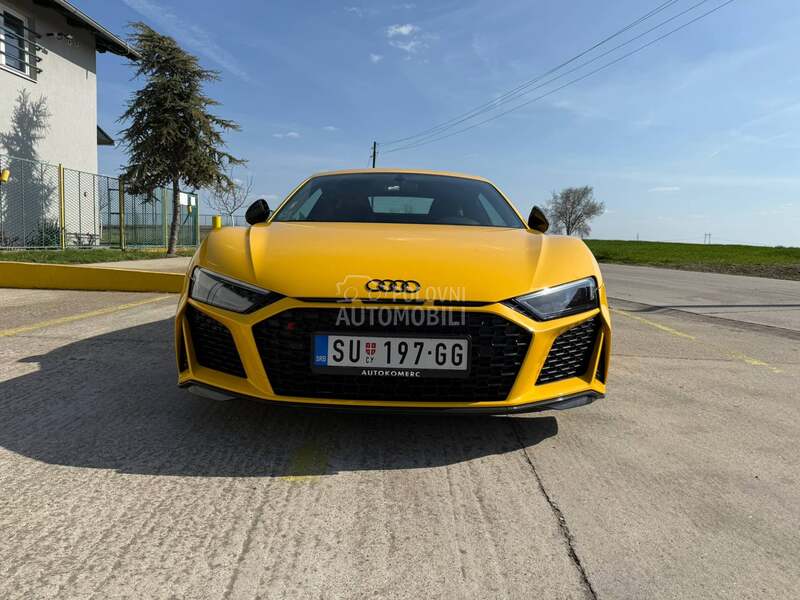 Audi R8 v10 performance