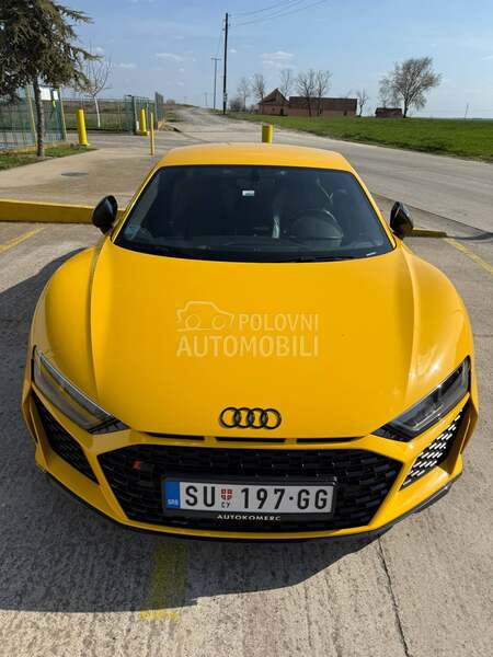 Audi R8 v10 performance