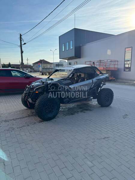 Can-Am Maverick x3 xds turbo R