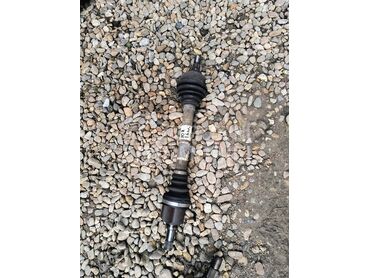 Poluosovina leva 1.6HDi za Peugeot 308