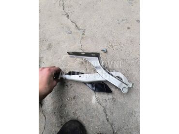 Sarka haube desna za Peugeot 308