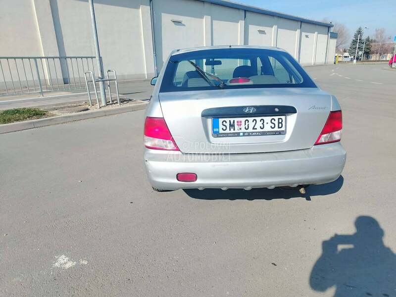 Hyundai Accent 