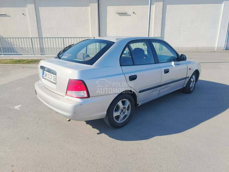 Hyundai Accent 
