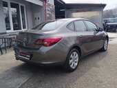 Opel Astra J 1.4 TURBO