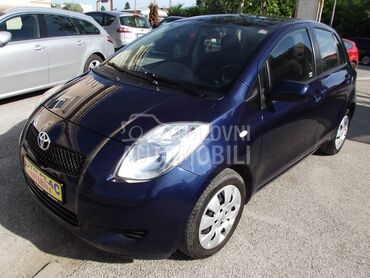 Toyota Yaris 1.0 B NOV