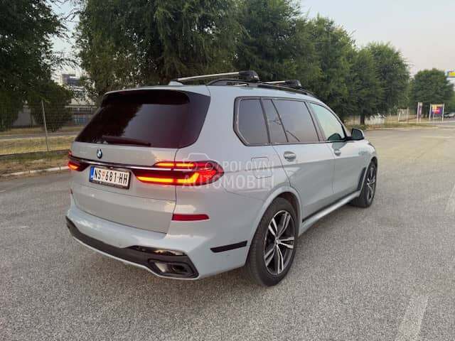BMW X7 