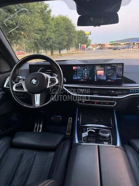 BMW X7 