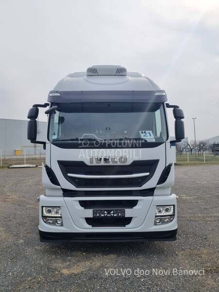 Iveco AT440