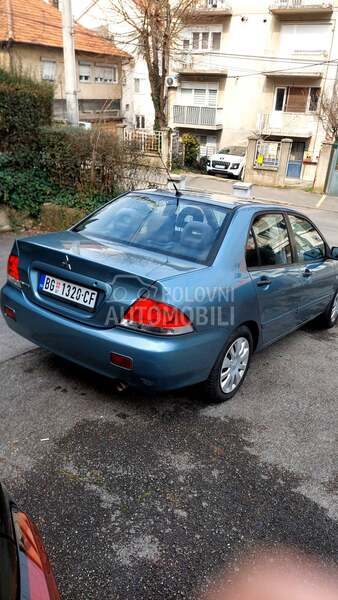 Mitsubishi Lancer 