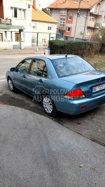Mitsubishi Lancer 