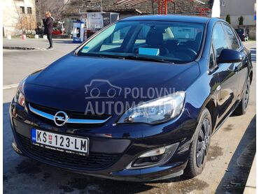 Opel Astra J 