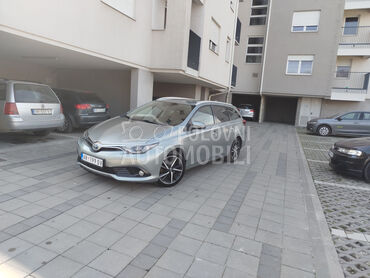 Toyota Auris 1.8