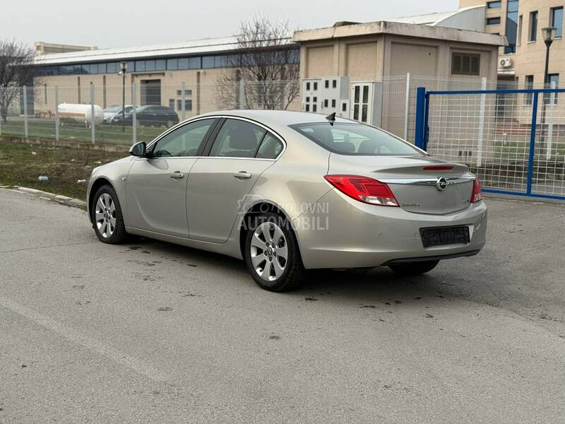 Opel Insignia 