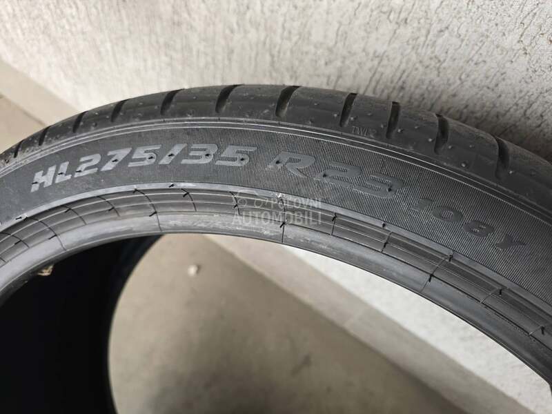 Pirelli 275/35 R23 Letnja