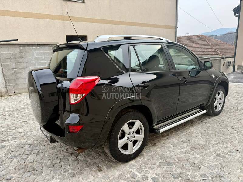 Toyota RAV 4 2.2 D4D