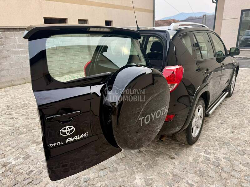 Toyota RAV 4 2.2 D4D