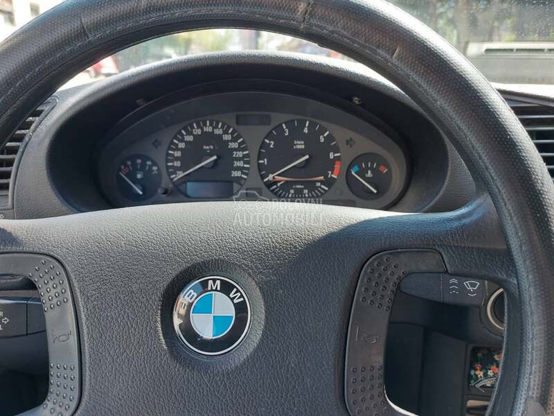 BMW 316 316i e36
