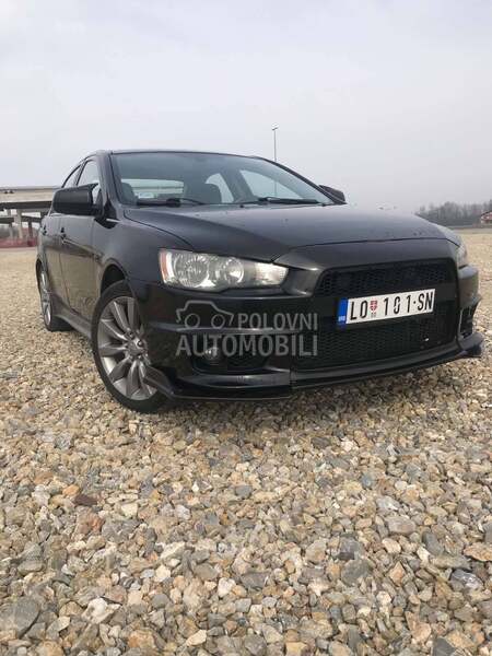 Mitsubishi Lancer 