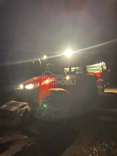 Massey Ferguson M 5711