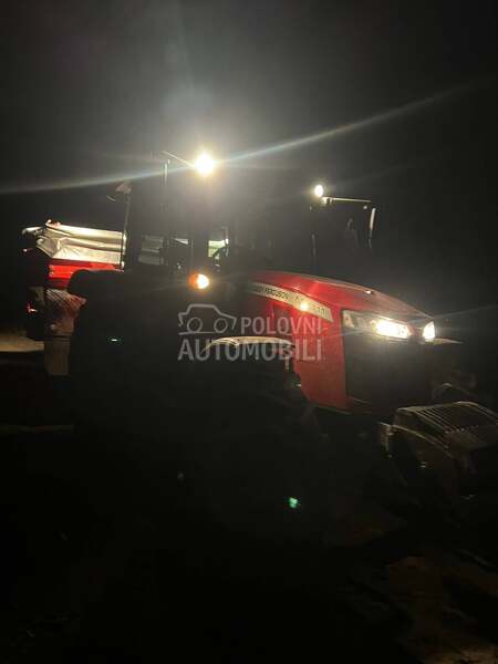 Massey Ferguson M 5711