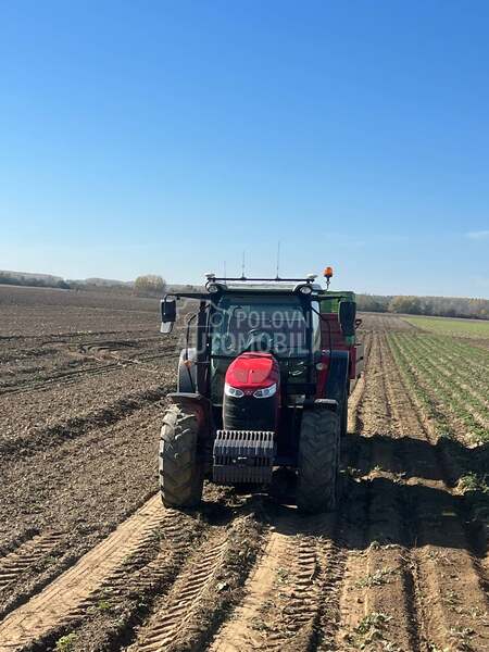 Massey Ferguson M 5711