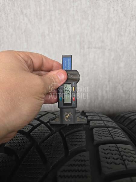 Dunlop 265/40 R20 Zimska