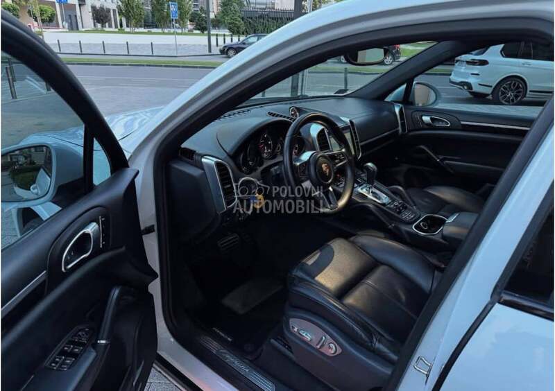 Porsche Cayenne MATRIX/22/SIBER