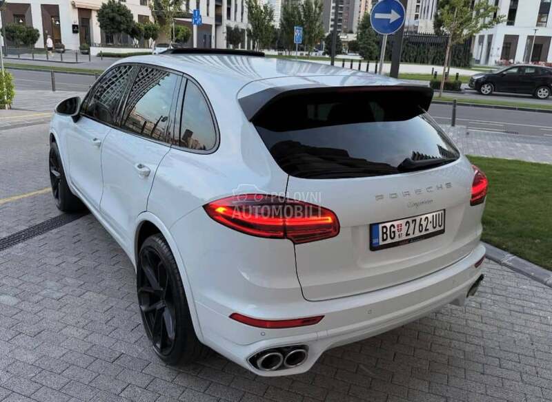 Porsche Cayenne MATRIX/22/SIBER