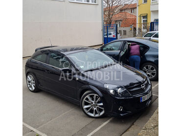 Opel Astra H OPC