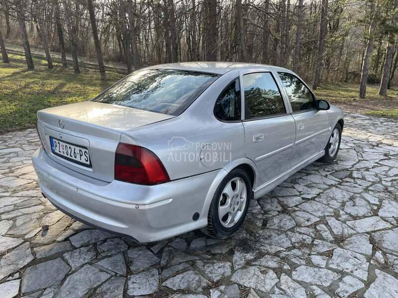 Opel Vectra B 1.8