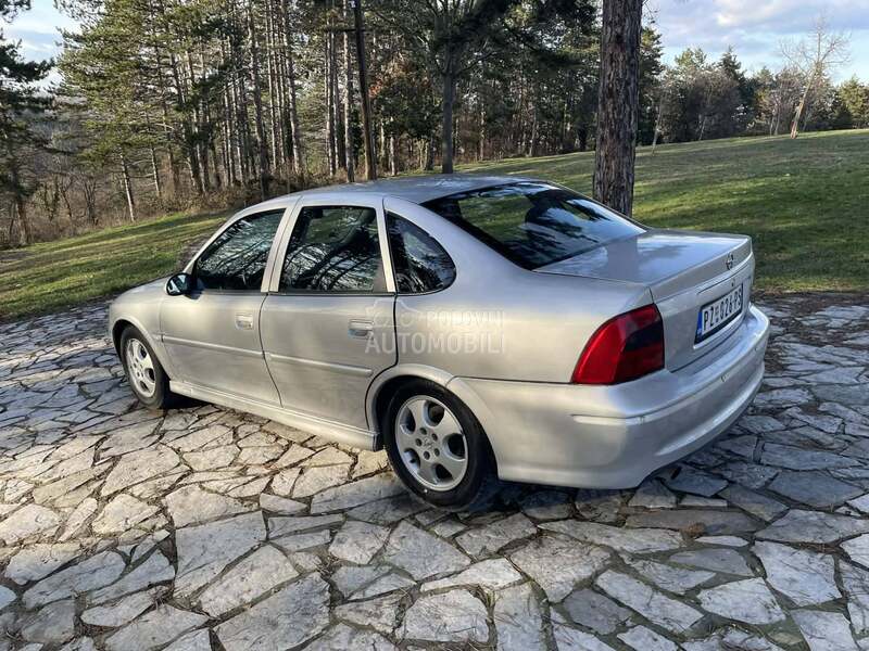Opel Vectra B 1.8