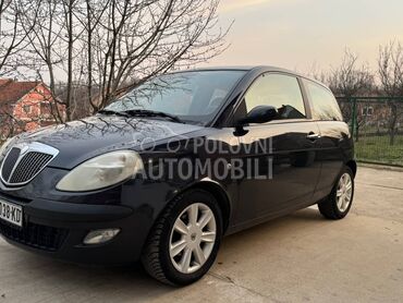 Lancia Ypsilon 