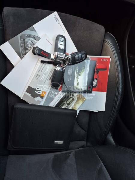 Audi A4 //LED/KOZA/NAV//