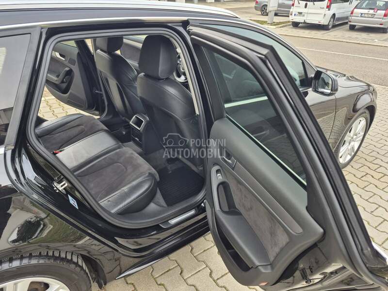 Audi A4 //LED/KOZA/NAV//
