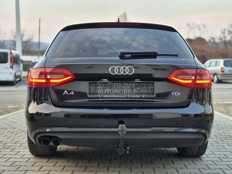 Audi A4 //LED/KOZA/NAV//