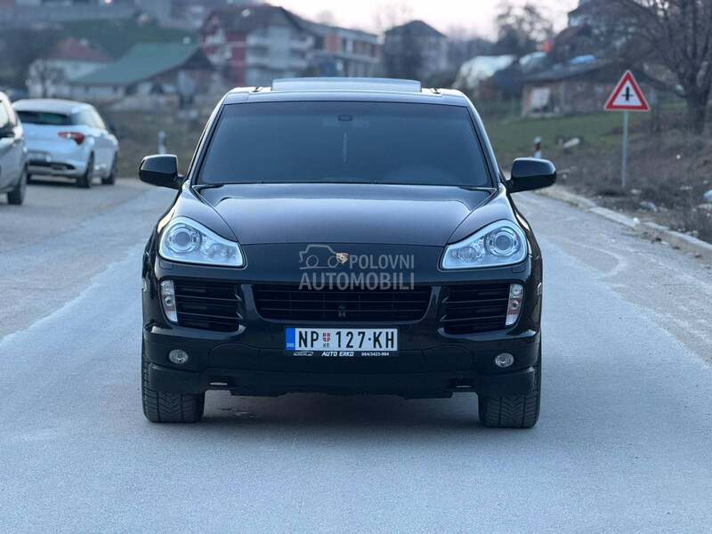Porsche Cayenne 