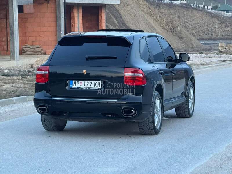 Porsche Cayenne 