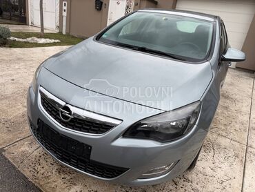 Opel Astra J 1.7CDTI N.A.V.I