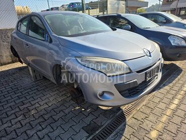 Renault Megane 2009. god. -  kompletan auto u delovima